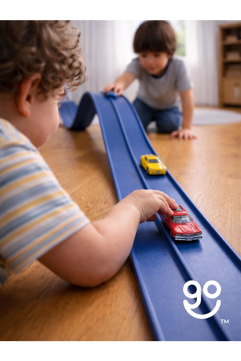 Go Toys Go Track Esnek Yarış-Aksiyon Pisti 4.5 mt - 1:64 Ölçek (Görseldeki Arabalar Temsilidir) Flex Track Mavi